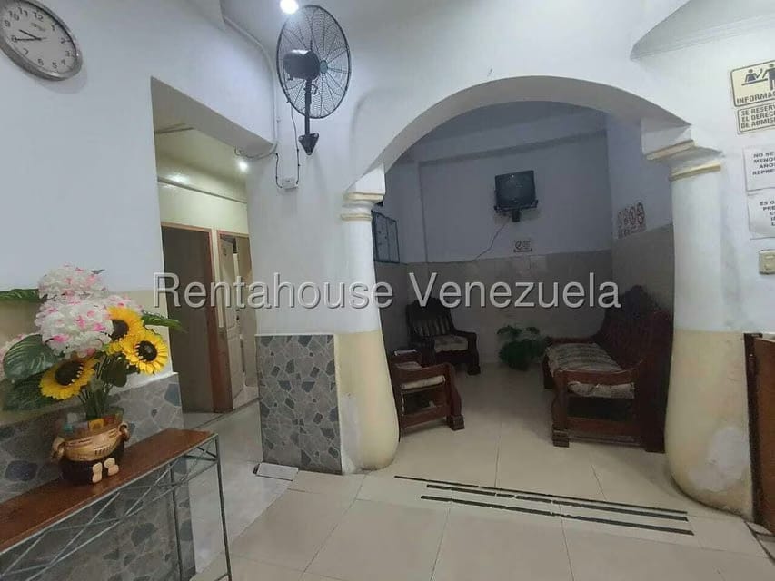 Comercial (Edificio) en Venta en Zona Centro, Aragua - 11