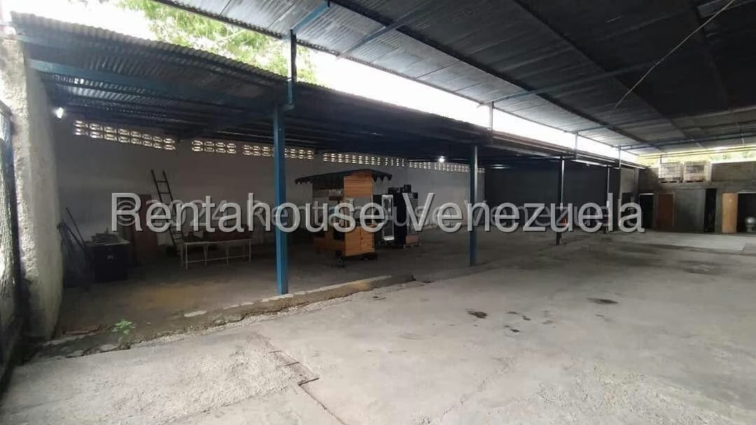 Comercial (Galpon - Deposito) en Alquiler en Guatire, Miranda