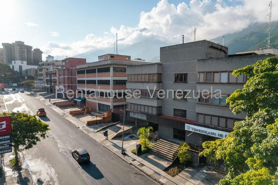 Comercial (Edificio) en Venta en La Urbina, Distrito Metropolitano - 27