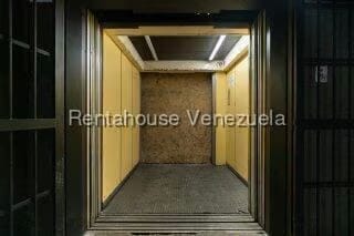 Comercial (Edificio) en Venta en La Urbina, Distrito Metropolitano - 31