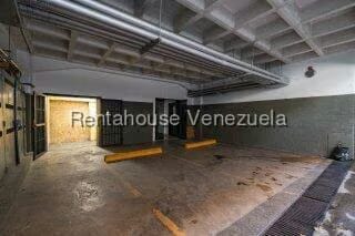 Comercial (Edificio) en Venta en La Urbina, Distrito Metropolitano - 34