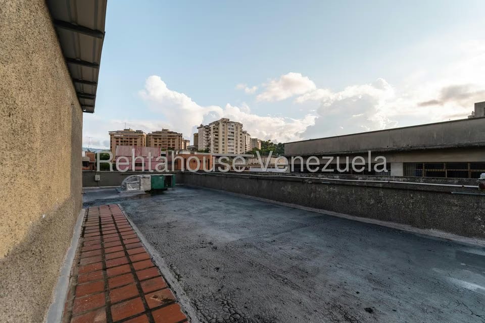 Comercial (Edificio) en Venta en La Urbina, Distrito Metropolitano - 38