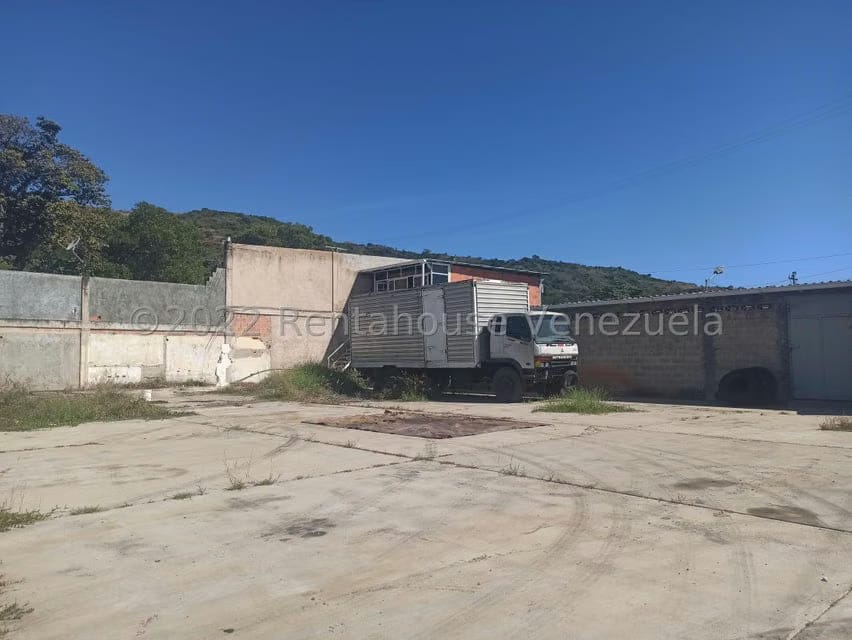 Comercial (Galpon - Deposito) en Alquiler en El Macaro, Aragua - 8