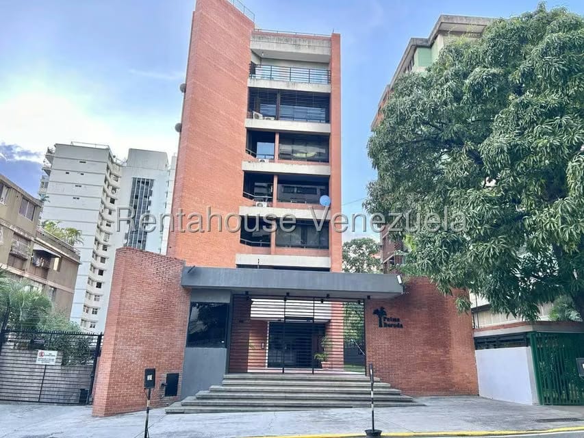 Apartamento (1 Nivel) en Alquiler en Santa Eduvigis, Distrito Metropolitano