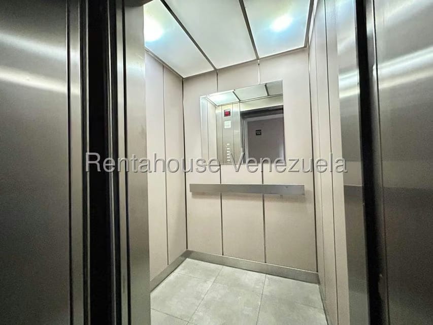 Apartamento (1 Nivel) en Alquiler en Santa Eduvigis, Distrito Metropolitano - 15