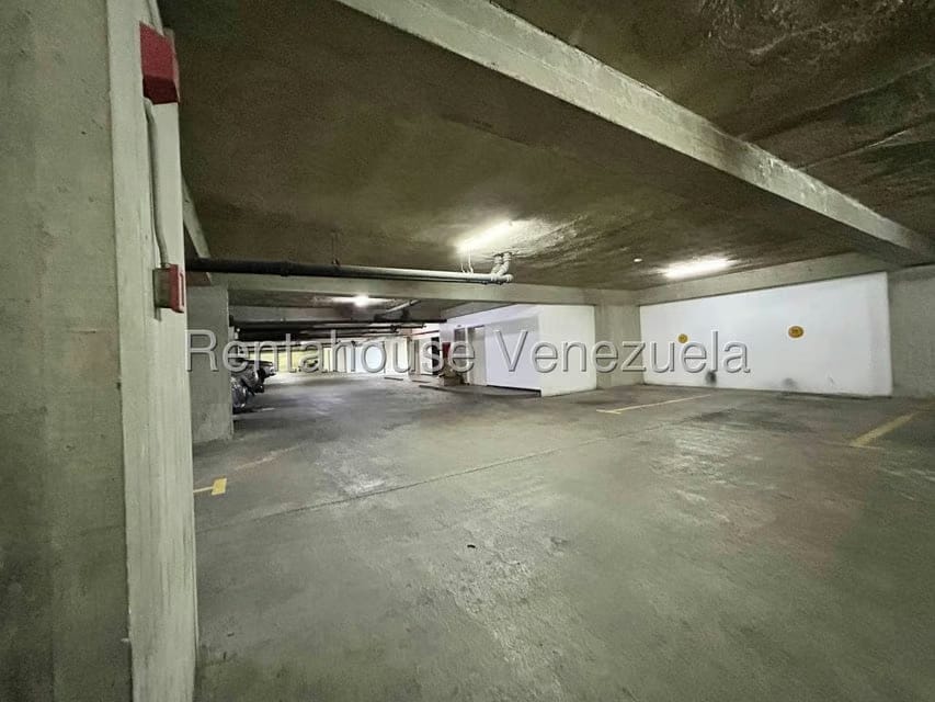 Apartamento (1 Nivel) en Alquiler en Santa Eduvigis, Distrito Metropolitano - 18