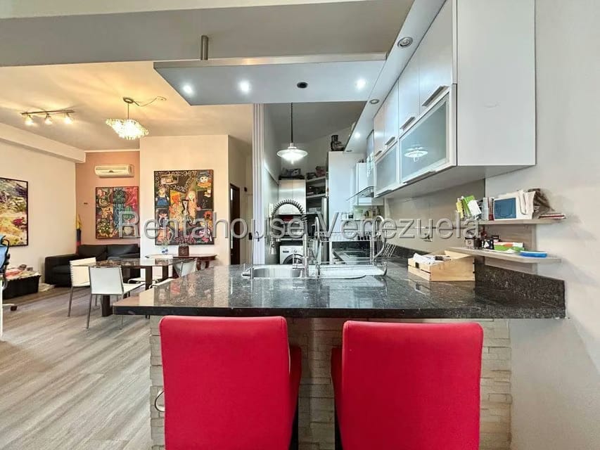 Apartamento (1 Nivel) en Alquiler en Santa Eduvigis, Distrito Metropolitano - 4