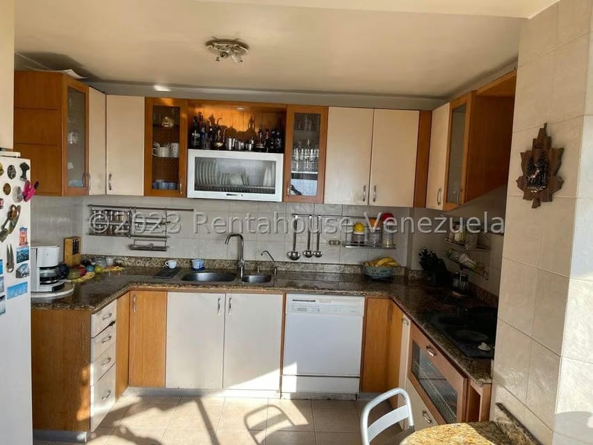 Townhouse (Multiples Niveles) en Venta en Miranda, Distrito Metropolitano - 9