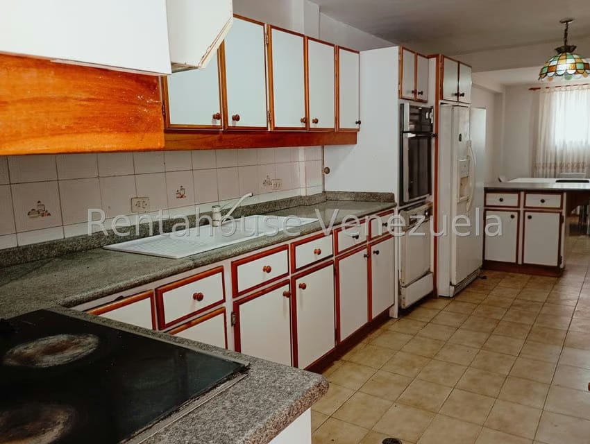 Casa (Duplex) en Venta en Los Dos Caminos, Distrito Metropolitano - 13