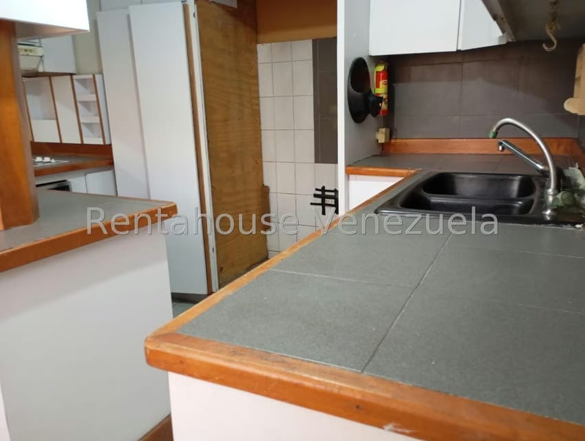 Casa (Duplex) en Venta en Los Dos Caminos, Distrito Metropolitano - 29