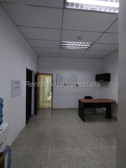 Comercial (Oficina) en Venta en Centro, Lara - 2
