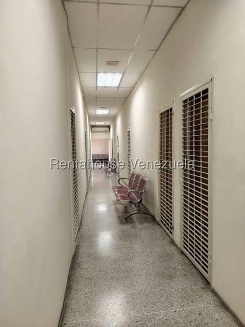 Comercial (Oficina) en Venta en Centro, Lara - 12