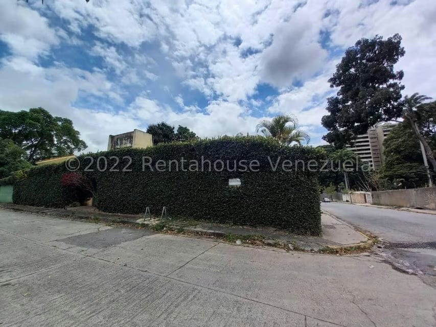 Terreno (Residencial) en Venta en Santa Eduvigis, Distrito Metropolitano - 2