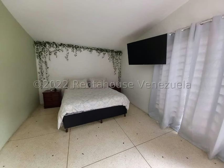 Terreno (Residencial) en Venta en Santa Eduvigis, Distrito Metropolitano - 33