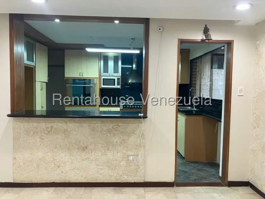 Casa (Duplex) en Venta en Colinas de Bello Monte, Distrito Metropolitano - 11