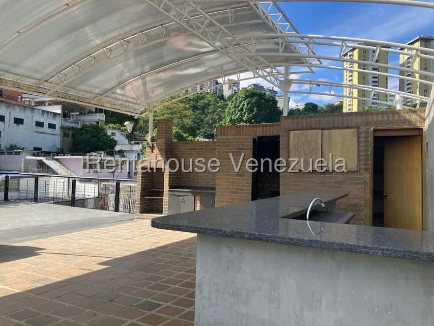 Casa (Duplex) en Venta en Colinas de Bello Monte, Distrito Metropolitano - 16