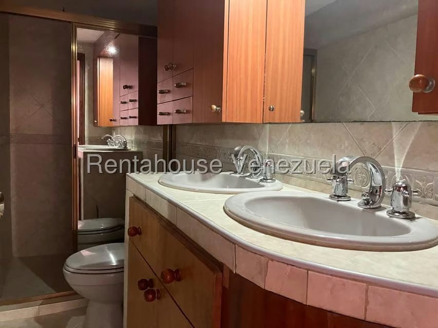 Casa (Duplex) en Venta en Colinas de Bello Monte, Distrito Metropolitano - 19