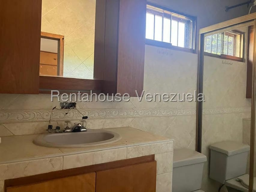 Casa (Duplex) en Venta en Colinas de Bello Monte, Distrito Metropolitano - 21