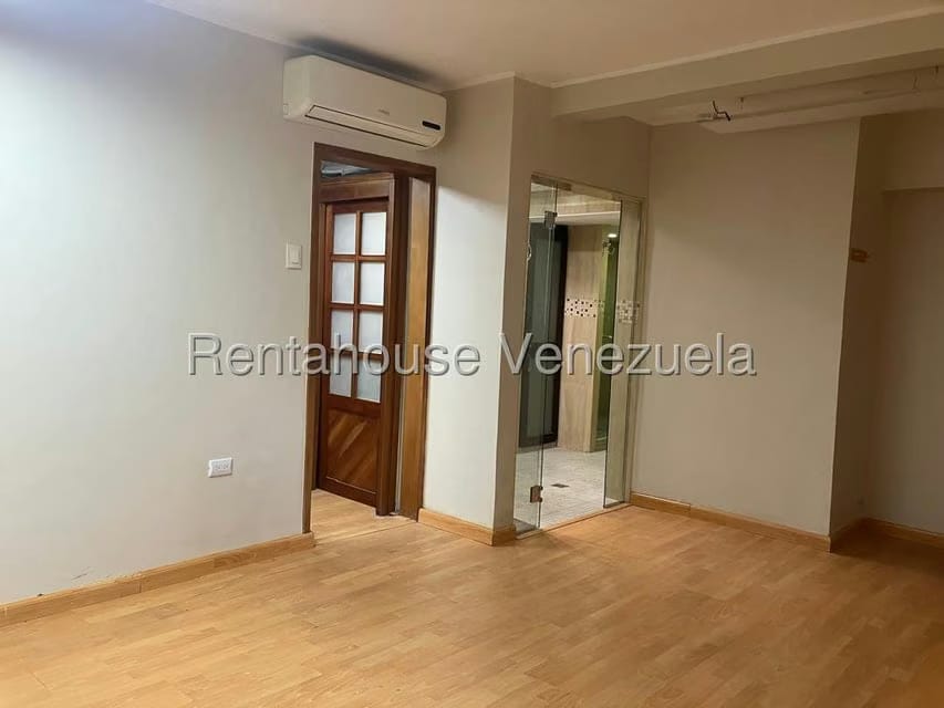 Casa (Duplex) en Venta en Colinas de Bello Monte, Distrito Metropolitano - 22