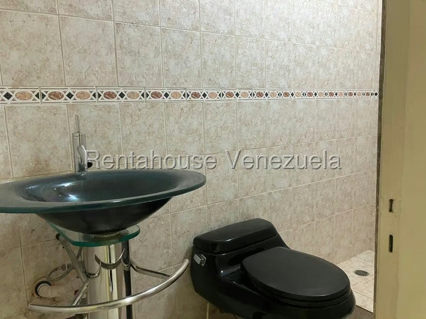 Casa (Duplex) en Venta en Colinas de Bello Monte, Distrito Metropolitano - 33