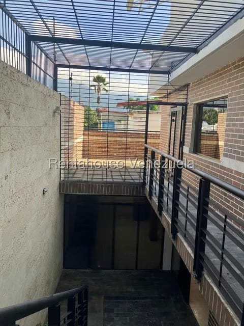 Casa (Duplex) en Venta en Colinas de Bello Monte, Distrito Metropolitano - 34
