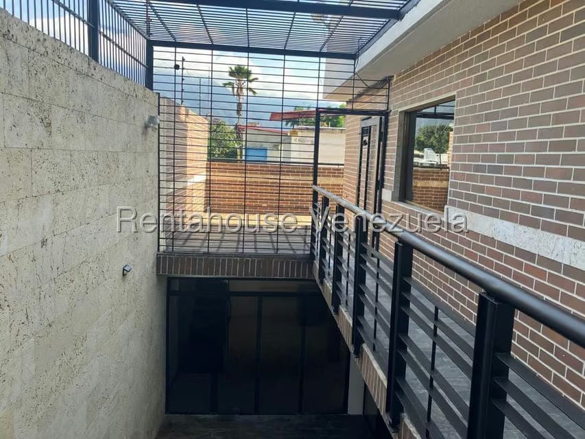 Casa (Duplex) en Venta en Colinas de Bello Monte, Distrito Metropolitano - 36