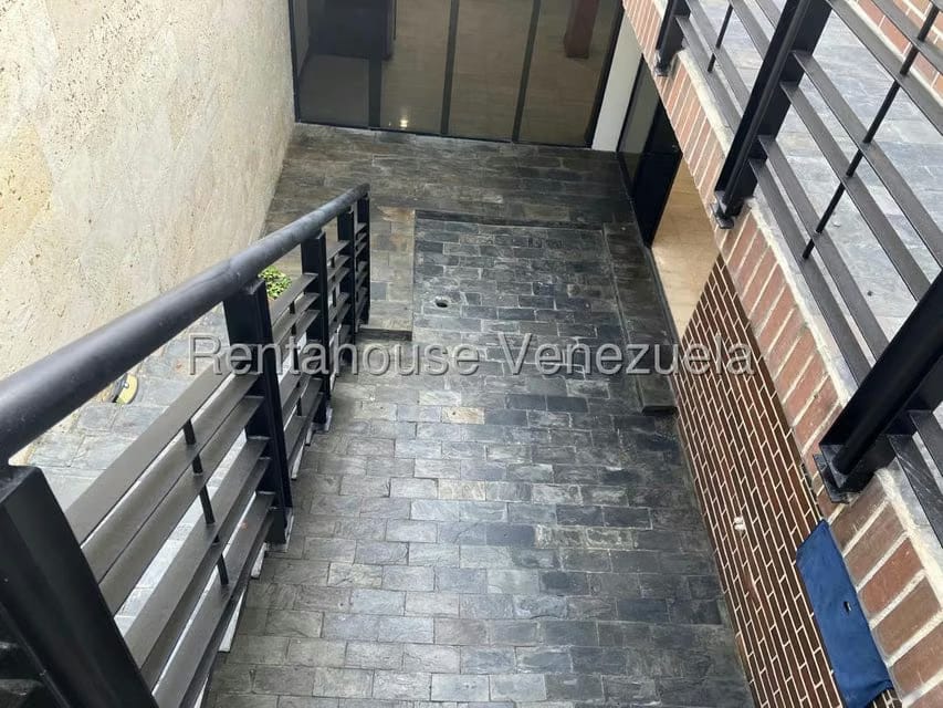 Casa (Duplex) en Venta en Colinas de Bello Monte, Distrito Metropolitano - 37