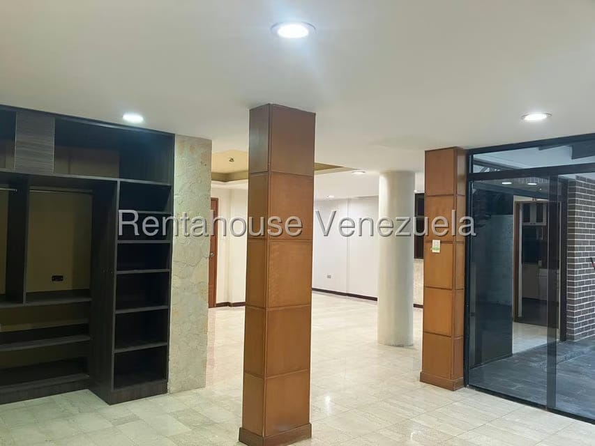 Casa (Duplex) en Venta en Colinas de Bello Monte, Distrito Metropolitano - 8