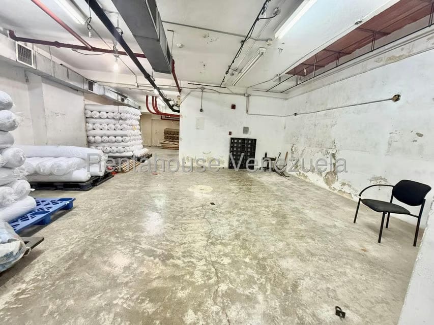 Comercial (Local Comercial) en Venta en Parroquia La Candelaria, Distrito Metropolitano - 11