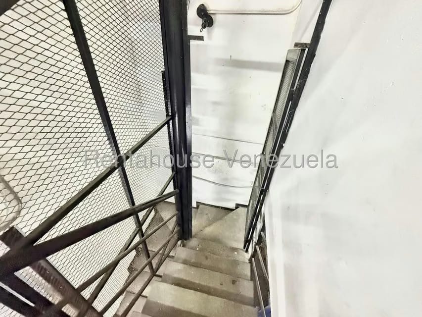 Comercial (Local Comercial) en Venta en Parroquia La Candelaria, Distrito Metropolitano - 12