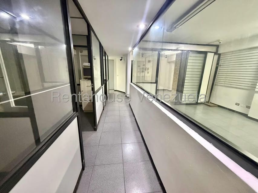 Comercial (Local Comercial) en Venta en Parroquia La Candelaria, Distrito Metropolitano - 22