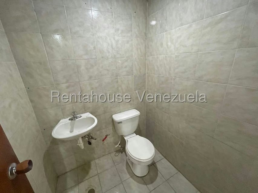 Comercial (Local Comercial) en Alquiler en Avenida Bolivar, Aragua - 16