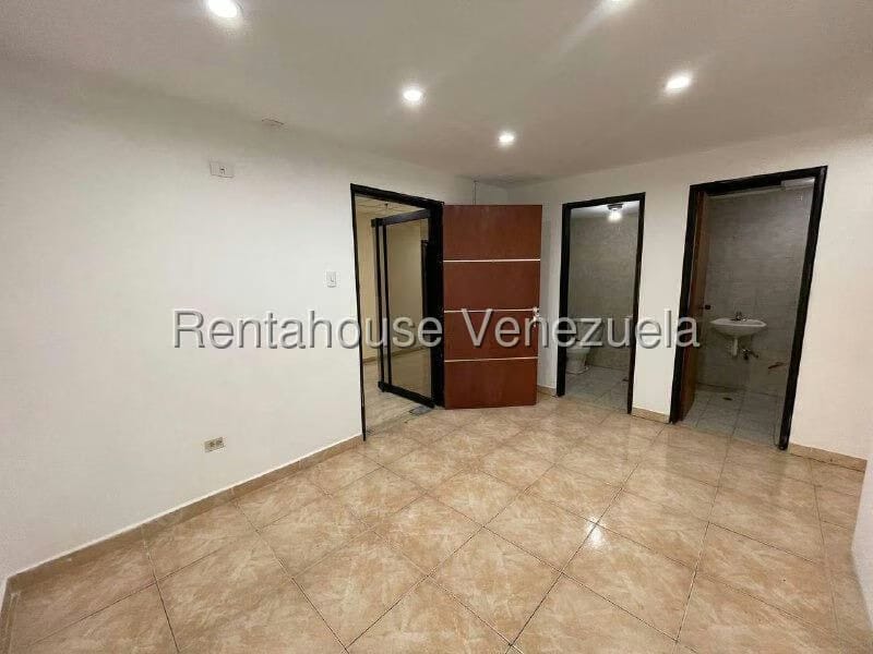 Comercial (Local Comercial) en Alquiler en Avenida Bolivar, Aragua - 6