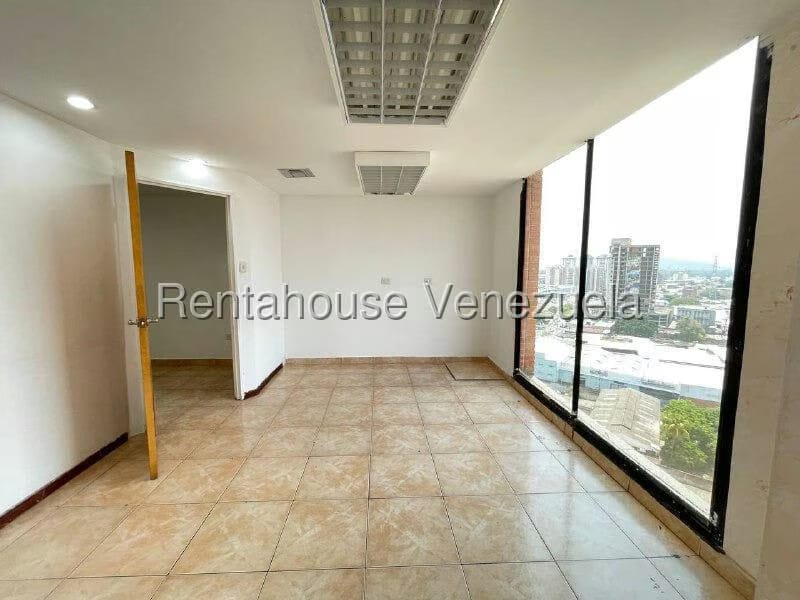 Comercial (Local Comercial) en Alquiler en Avenida Bolivar, Aragua - 7