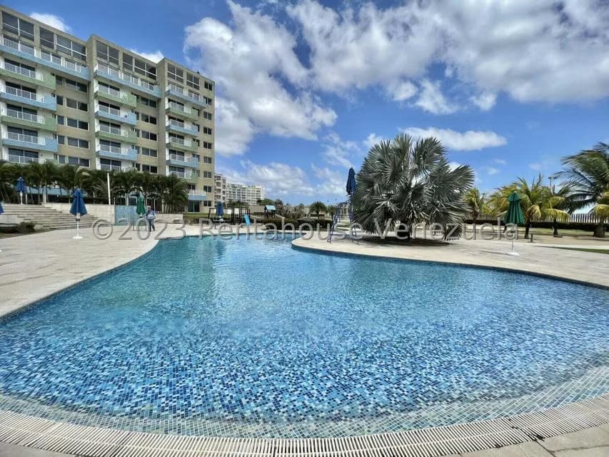 Apartamento (1 Nivel) en Alquiler en Agua Sal, Miranda - 2