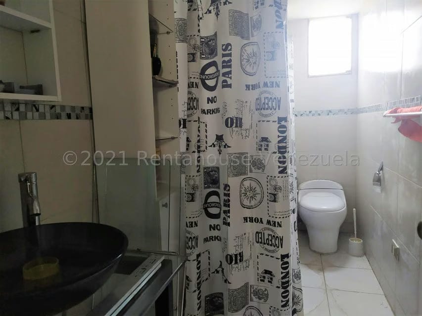Casa (Duplex) en Venta en La Trinidad, Distrito Metropolitano - 22