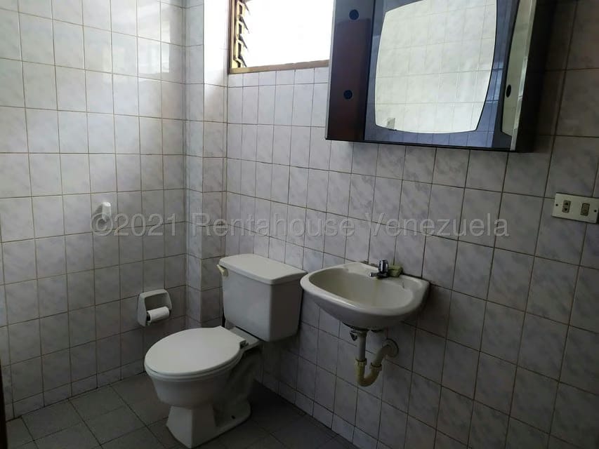 Casa (Duplex) en Venta en La Trinidad, Distrito Metropolitano - 38