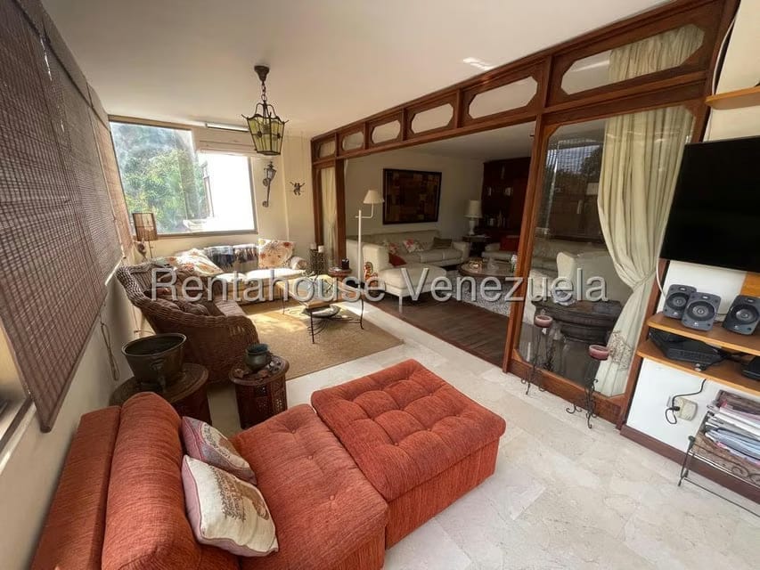 Apartamento (1 Nivel) en Venta en Chuao, Distrito Metropolitano - 12