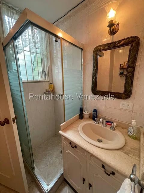 Apartamento (1 Nivel) en Venta en Chuao, Distrito Metropolitano - 29