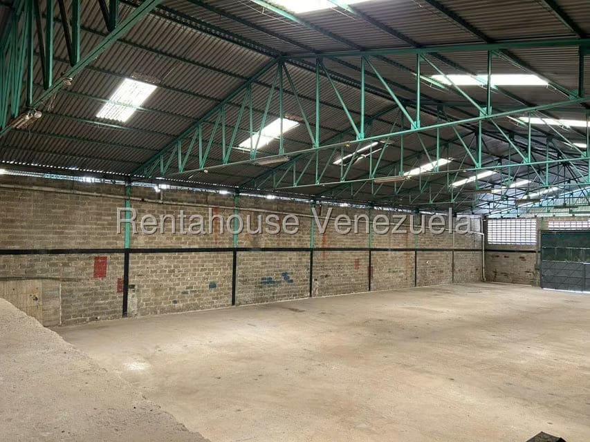 Comercial (Galpon - Deposito) en Alquiler en Mariche, Distrito Metropolitano - 2