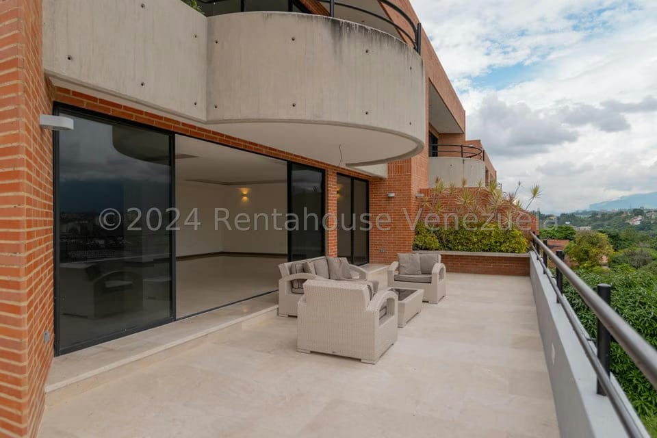 Townhouse (Multiples Niveles) en Venta en La Trinidad, Distrito Metropolitano - 32