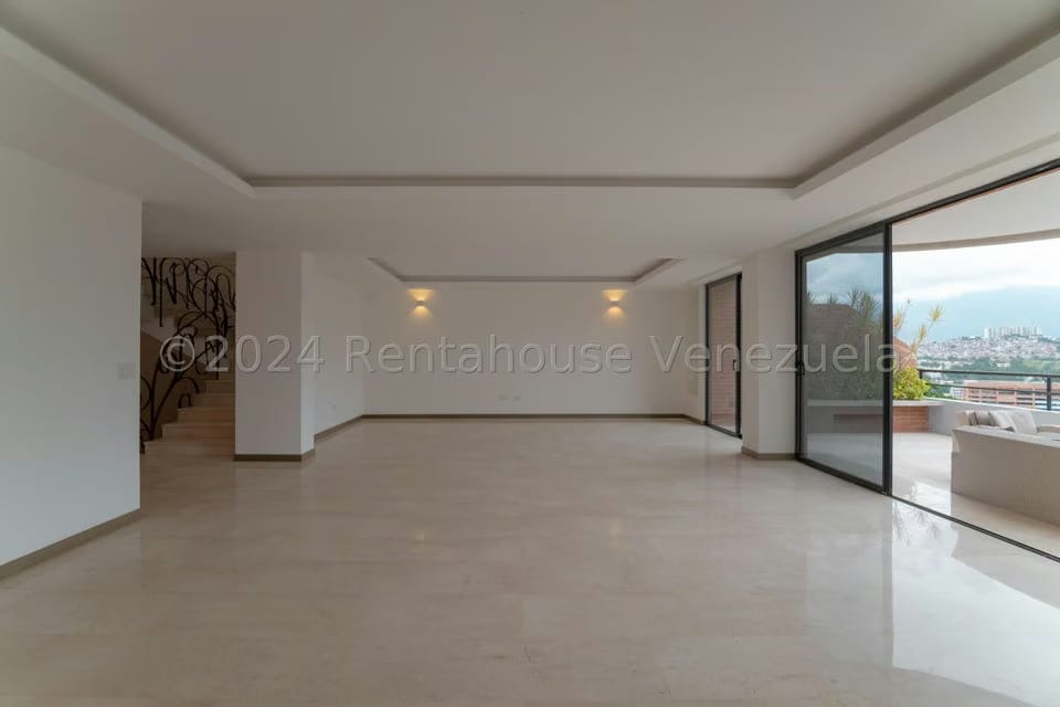 Townhouse (Multiples Niveles) en Venta en La Trinidad, Distrito Metropolitano - 41