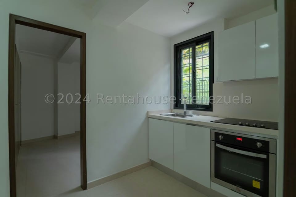 Townhouse (Multiples Niveles) en Venta en La Trinidad, Distrito Metropolitano - 48