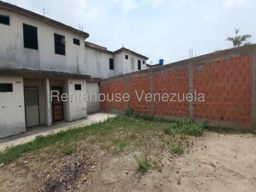 Casa (1 Nivel) en Venta en Flor Amarillo, Carabobo - 10