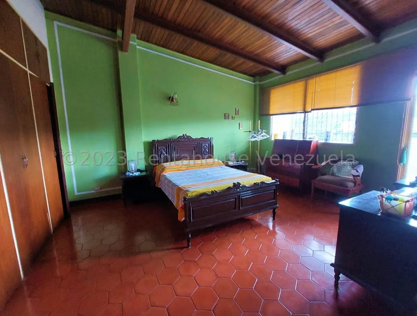 Casa (Colonial) en Venta en La Rosaleda, Miranda - 22
