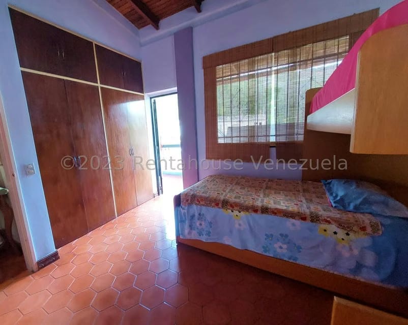 Casa (Colonial) en Venta en La Rosaleda, Miranda - 29