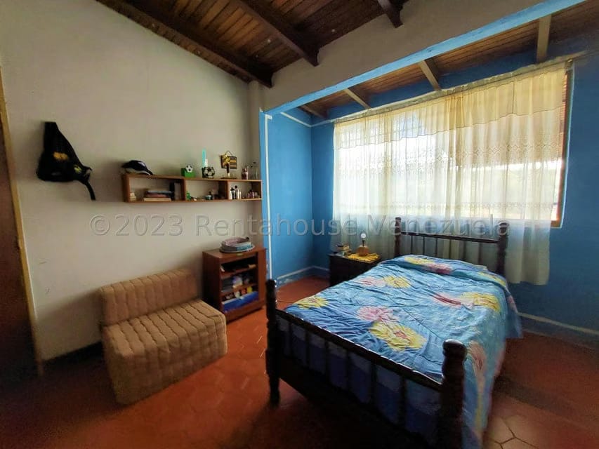 Casa (Colonial) en Venta en La Rosaleda, Miranda - 31