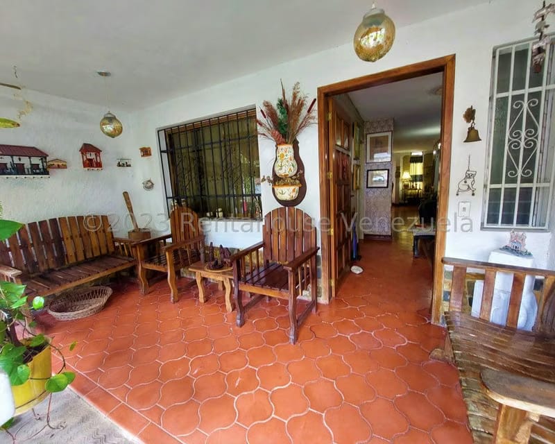 Casa (Colonial) en Venta en La Rosaleda, Miranda - 7