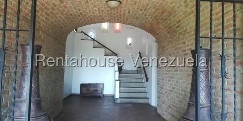 Casa (Duplex) en Venta en La Lagunita Country Club, Distrito Metropolitano - 4