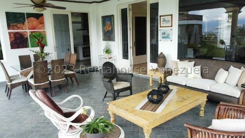 Casa (Multipes Niveles) en Venta en Lomas de La Lagunita, Distrito Metropolitano - 38